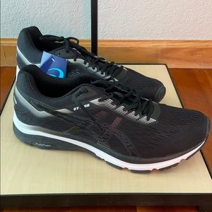 Men’s ASICS size 12.5 ct 1000-7 duomax